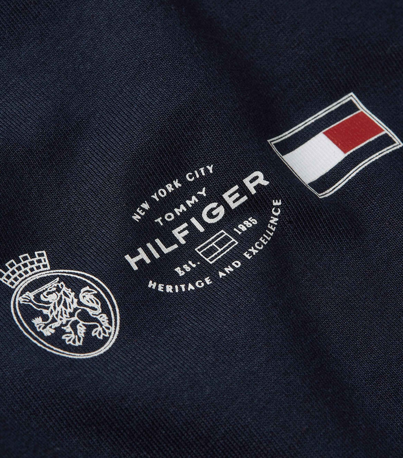 Men's Small Crest Outline Tee