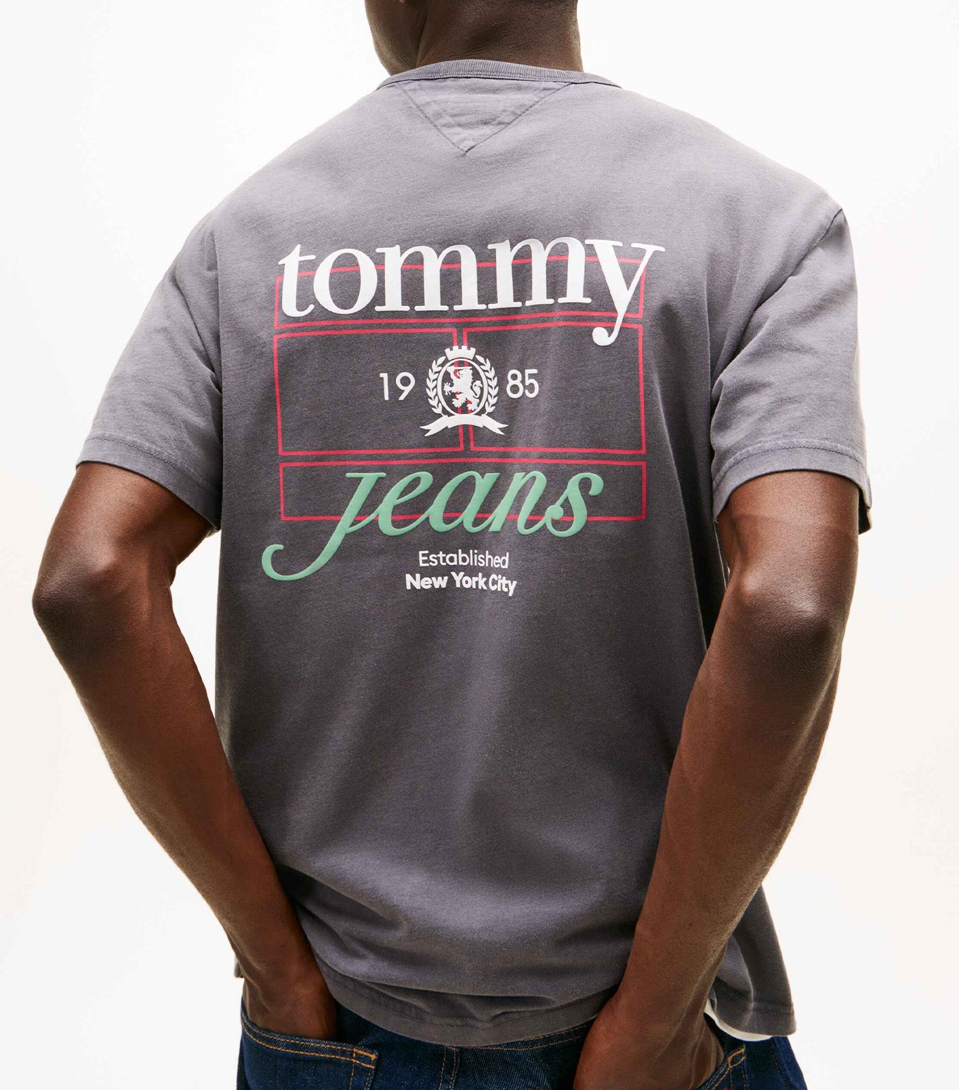Tommy Jeans Men's Relaxed Crest Play Tee