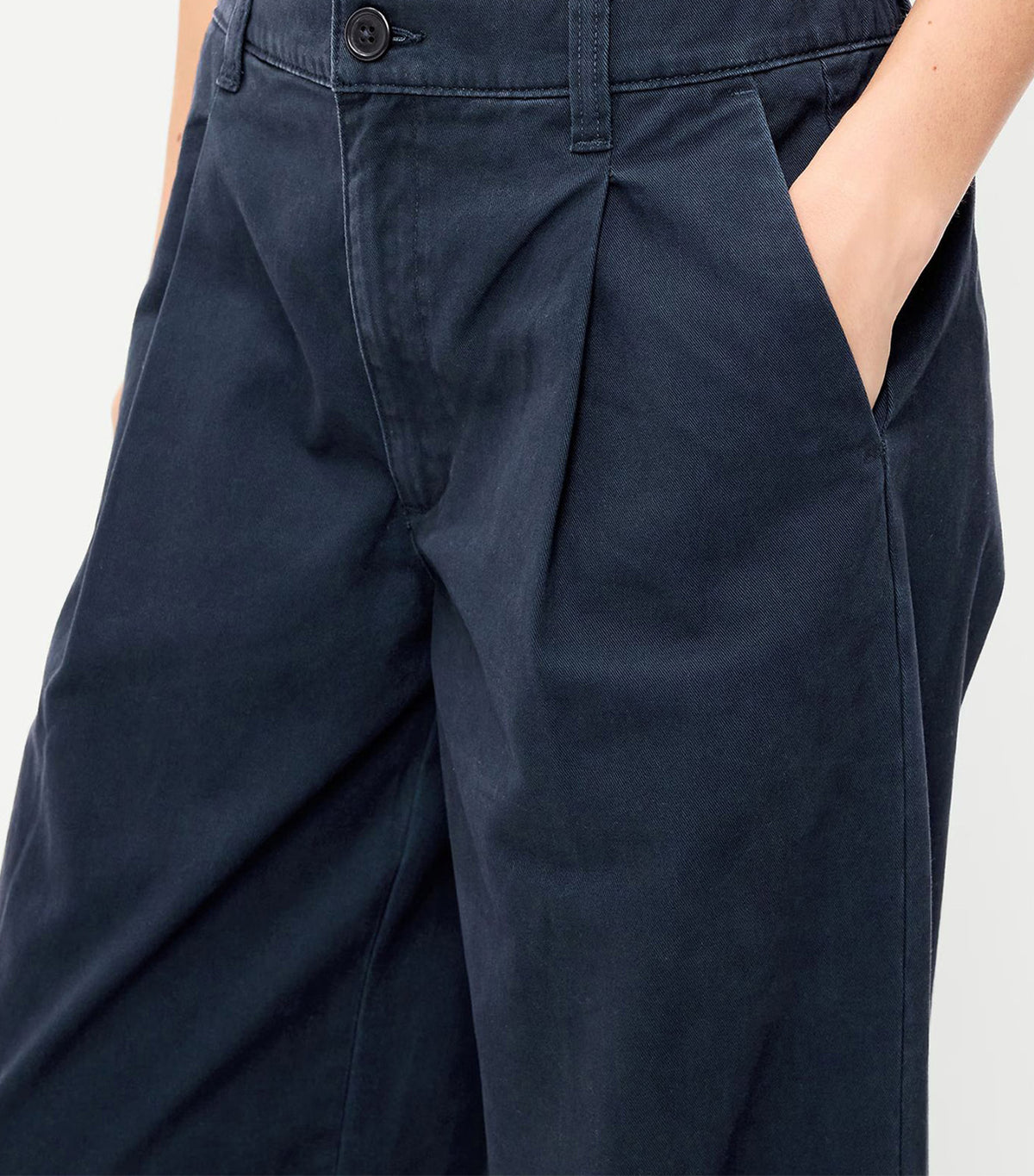 Mid-Rise Pleated Wide-Leg Pants Navy Captain