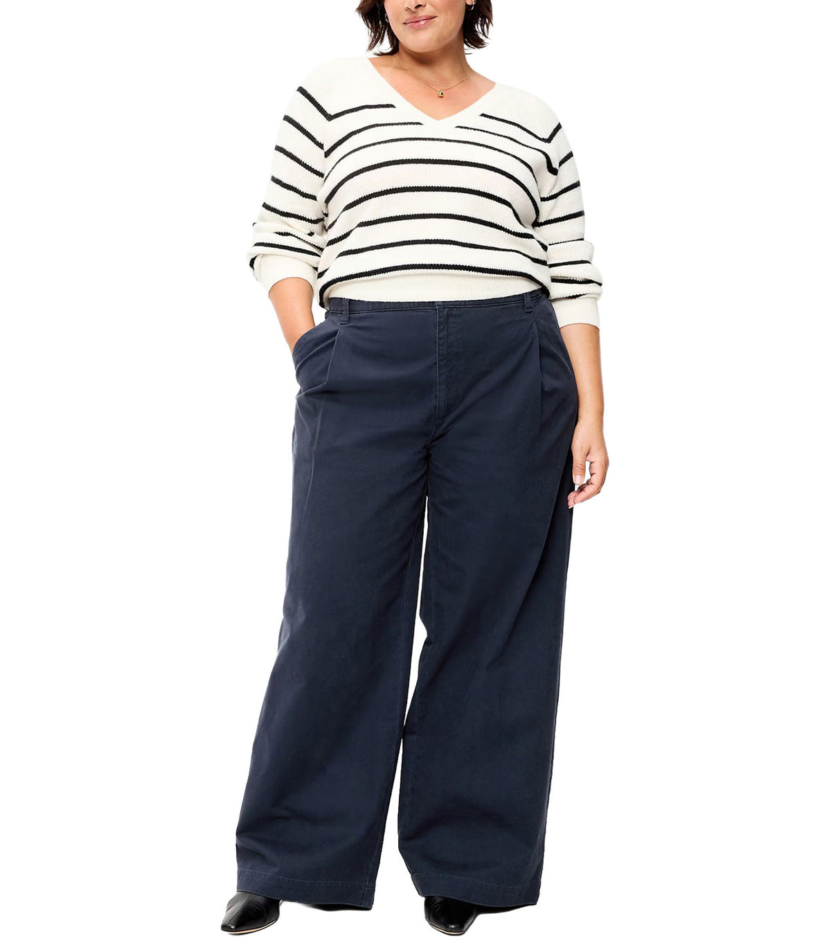 Mid-Rise Pleated Wide-Leg Pants Navy Captain