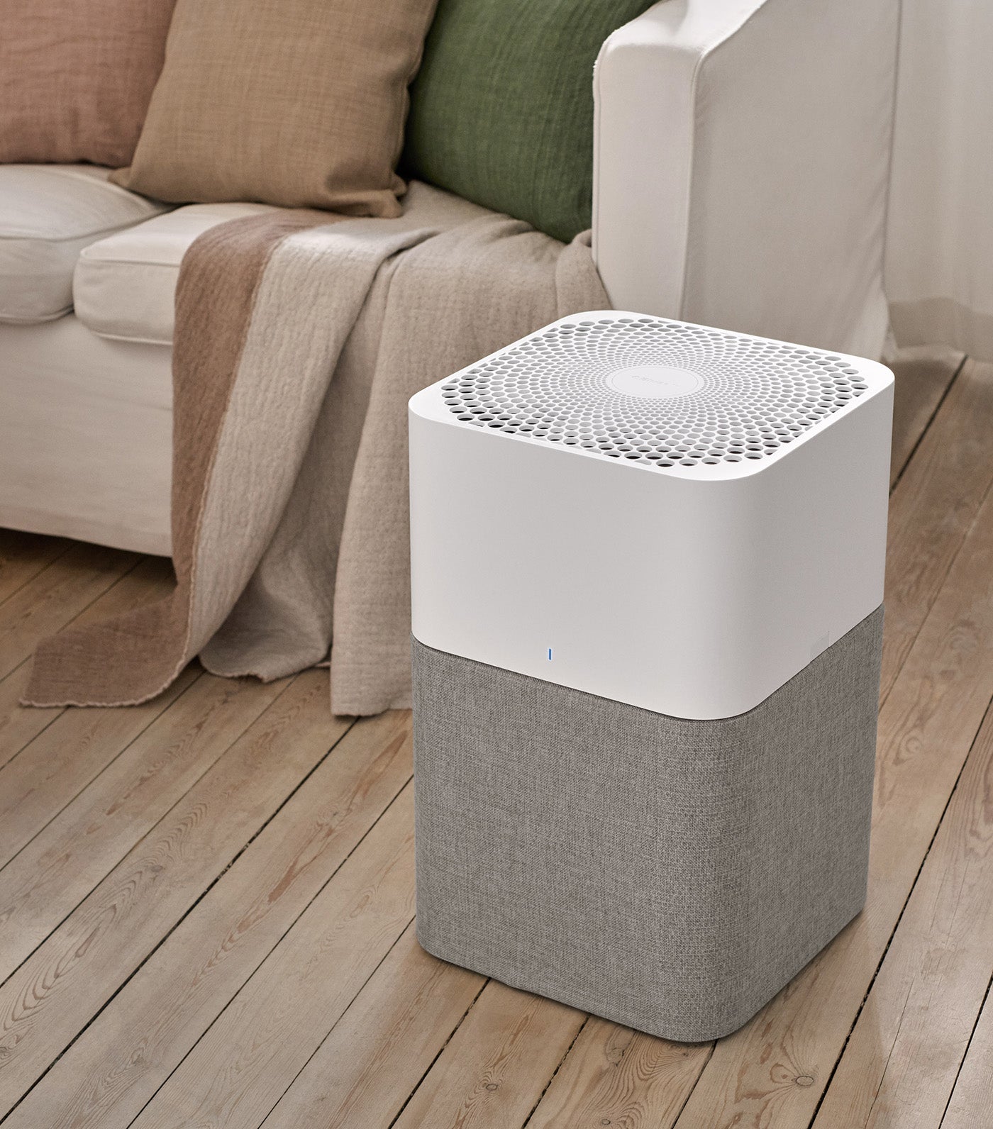 3610 Dust Magnet Air Purifier