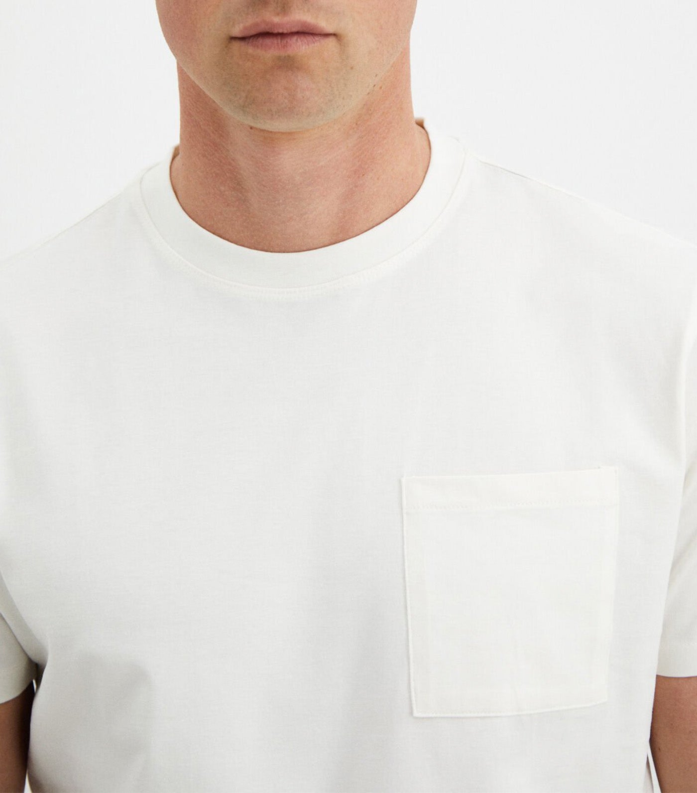 Crew Neck T-shirt with Pocket White