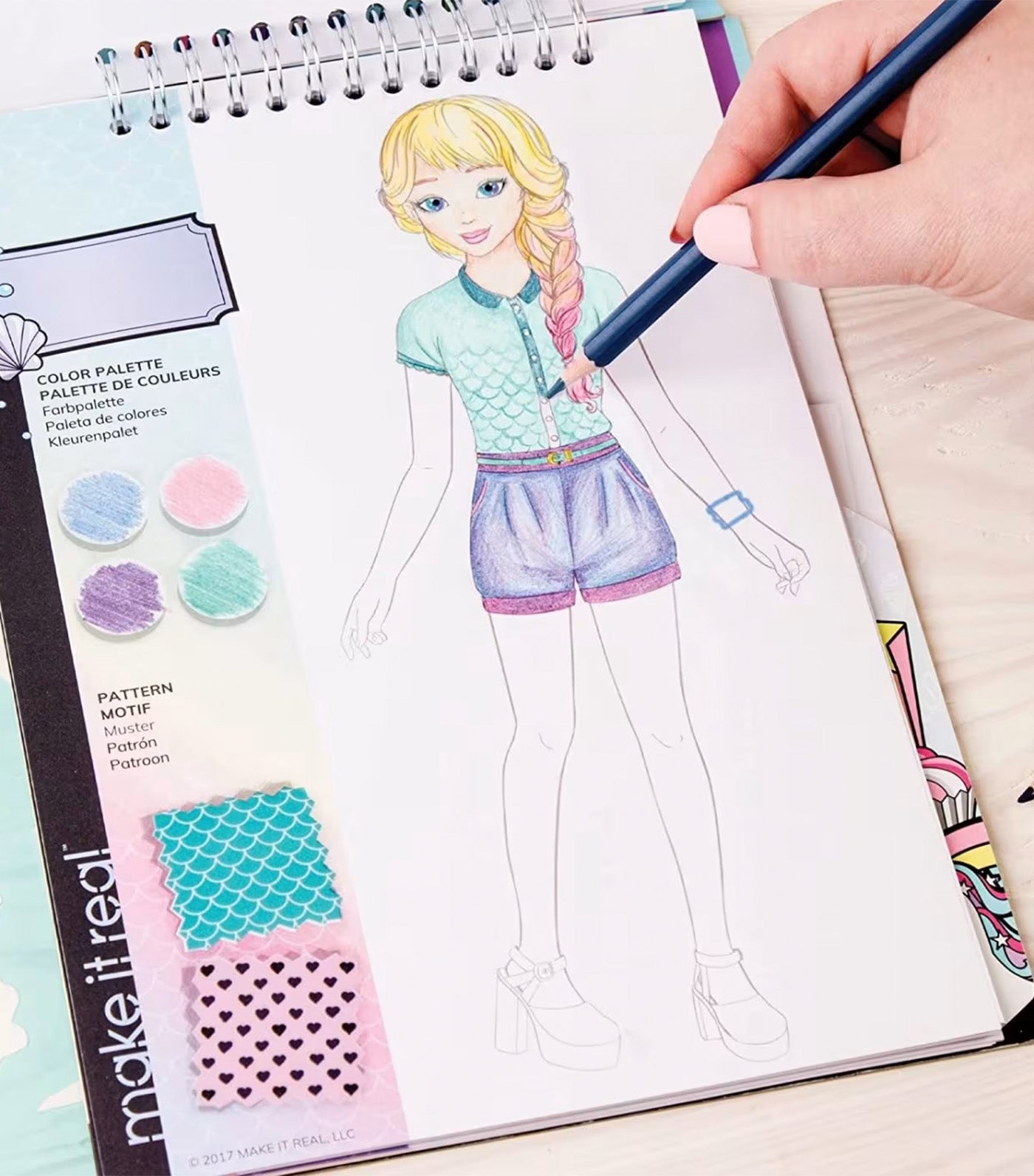 Fashion Design Sketchbook: Pastel Pop!