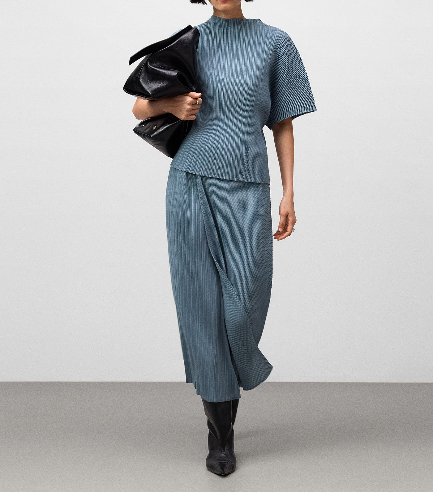 Straight Crinkle Skirt Gray-Blue