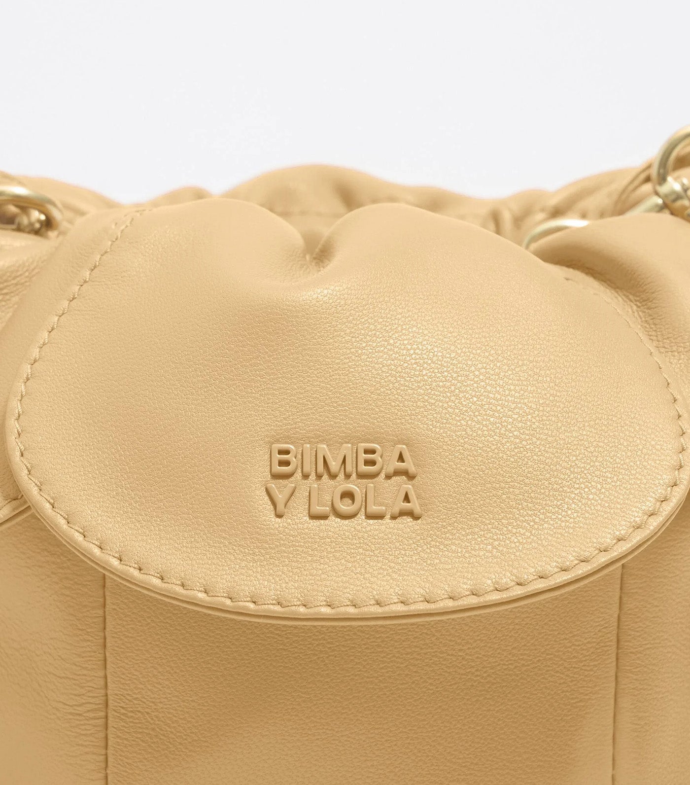 Leather Pétalo Bag