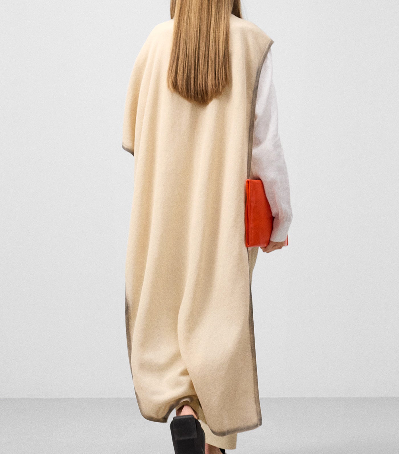 Spray Effect Asymmetrical Cape Camel