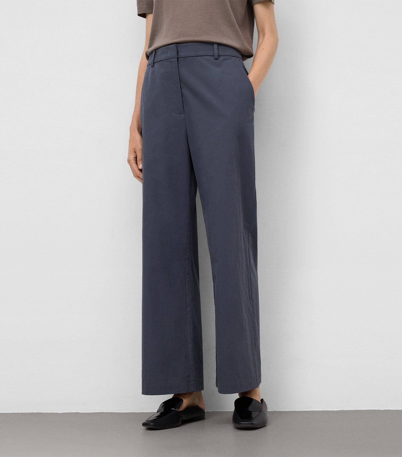 Adolfo Dominguez Organic Cotton Ankle-Length Trousers Dark Gray 