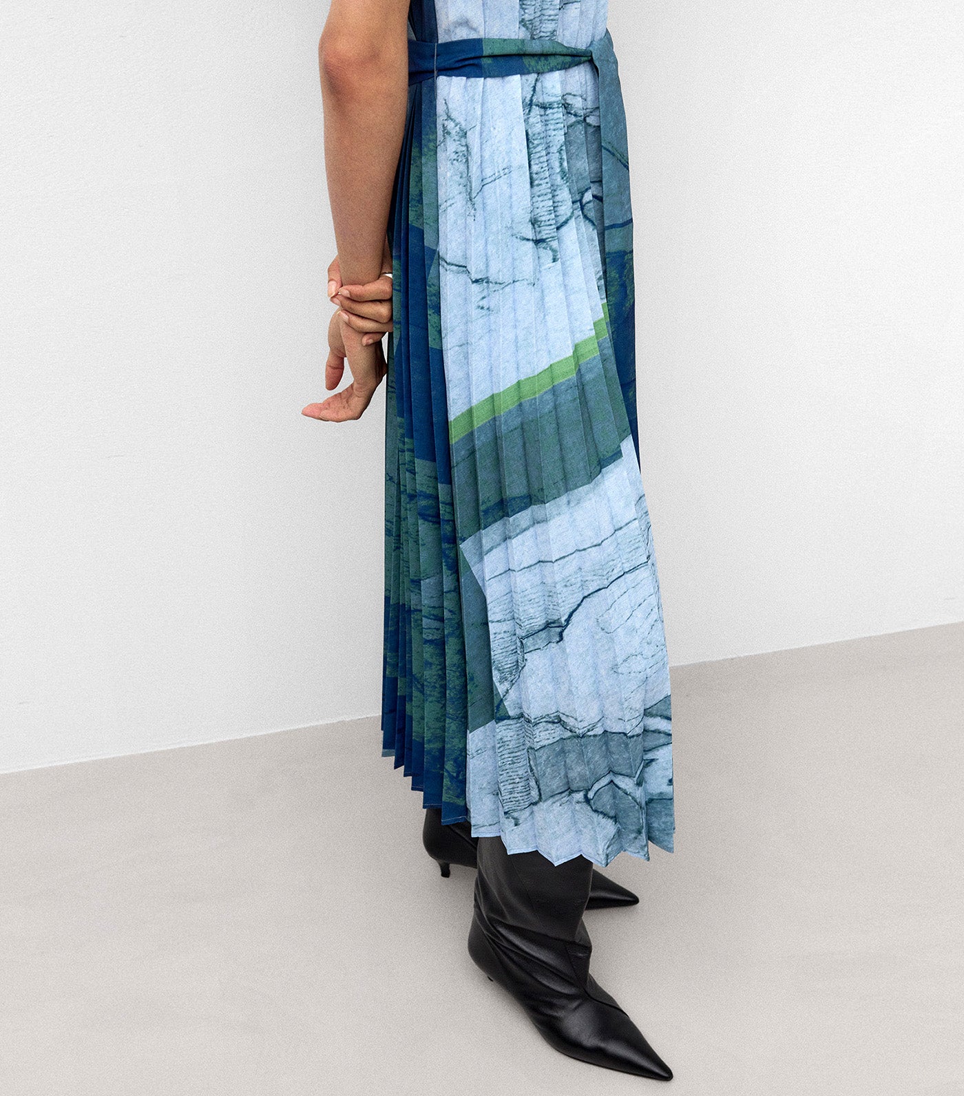 Printed Midi Crinkle Dress Black/Blue/Green