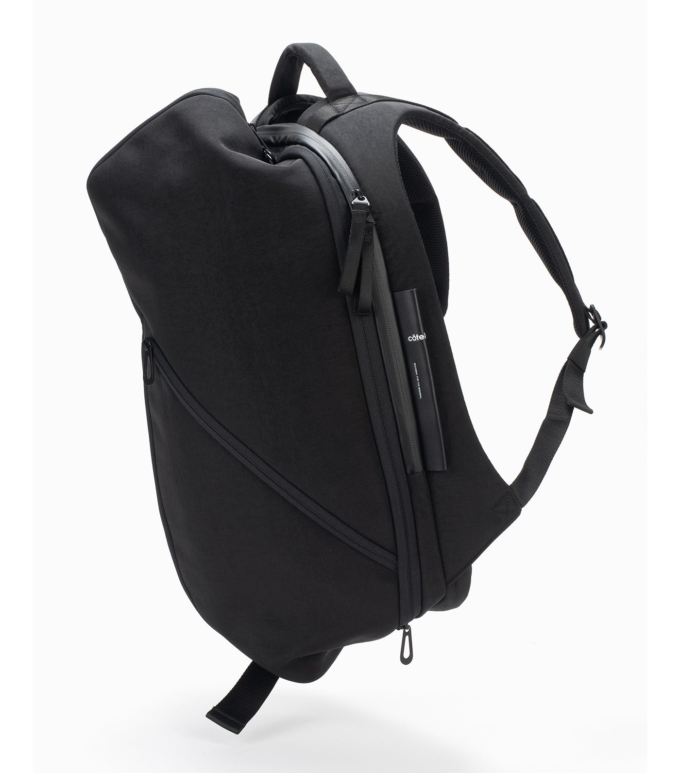 Isar M Round Carbon Black