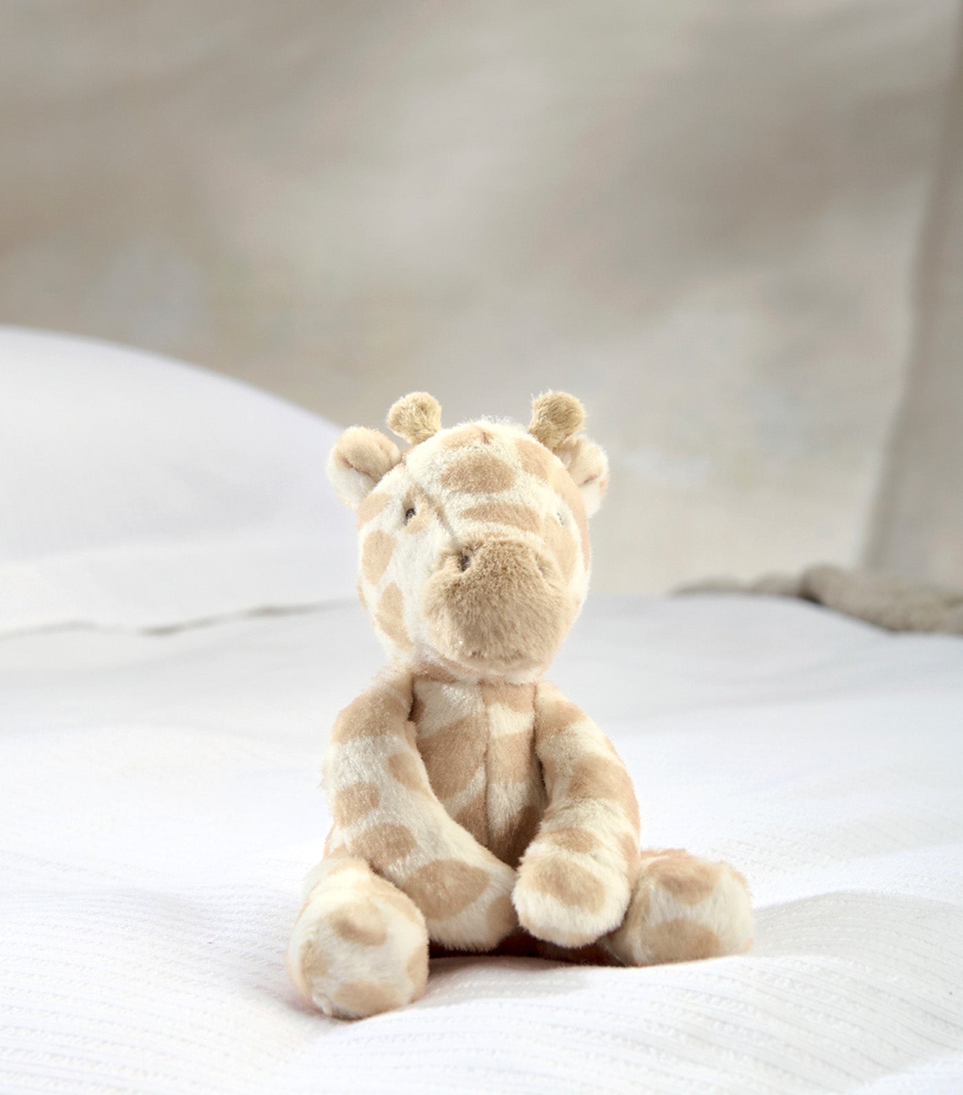 Welcome to the World Small Beanie Toy - Giraffe