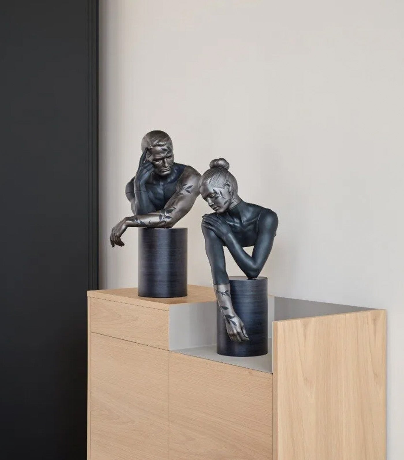 Reflections of Nature - Him Sculpture