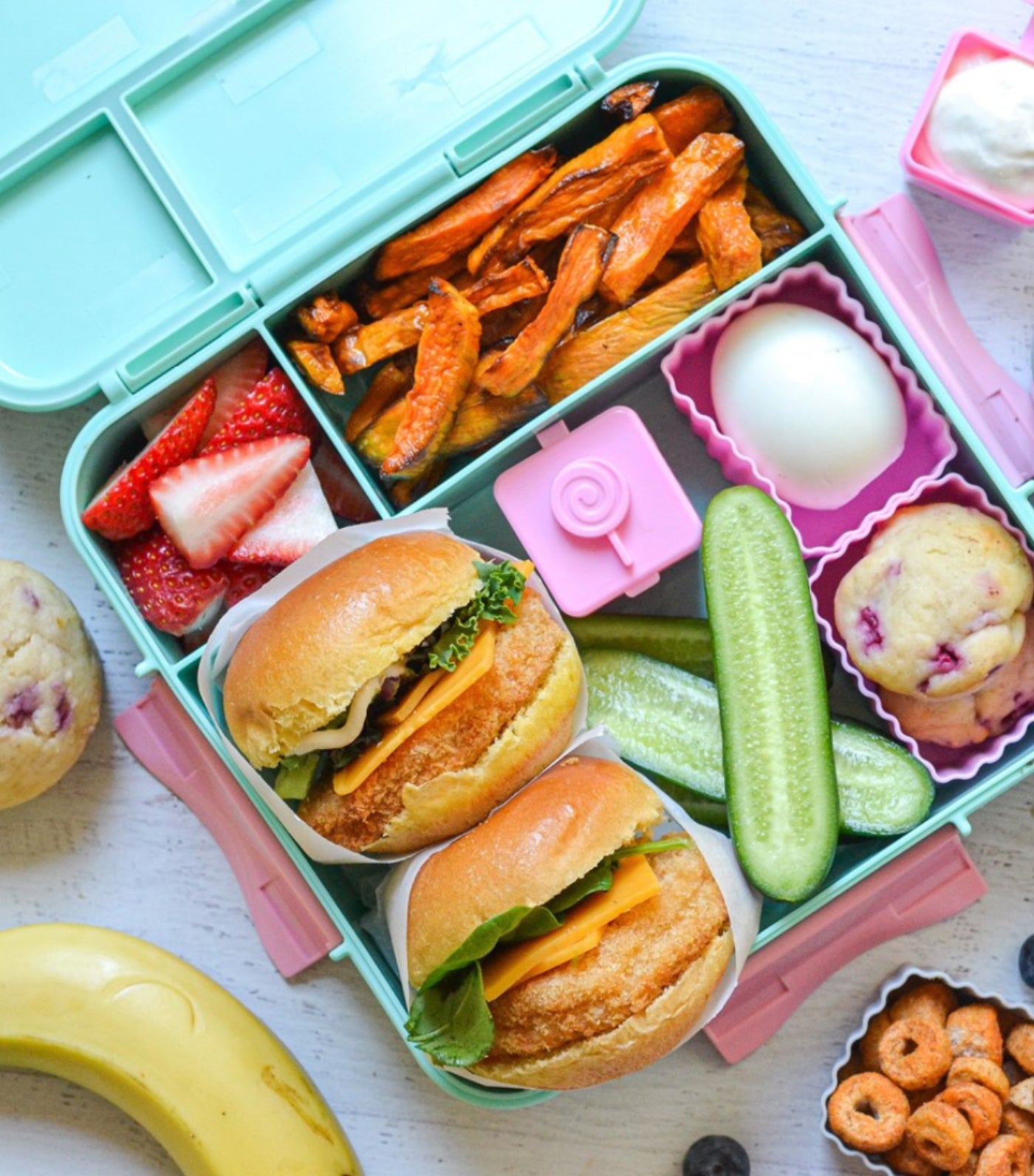 Yumbox Little Lunch Box Co Bento Three+ Mint