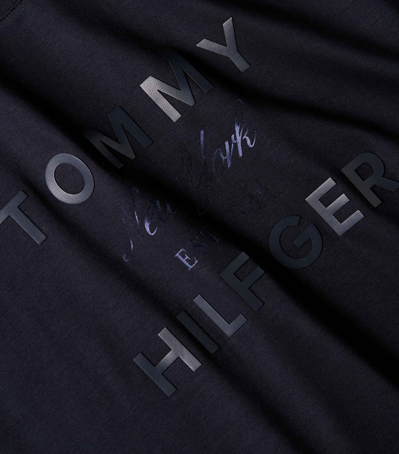 Tommy Hilfiger Men's IM Icon Interlock Graphic Tee Desert Sky