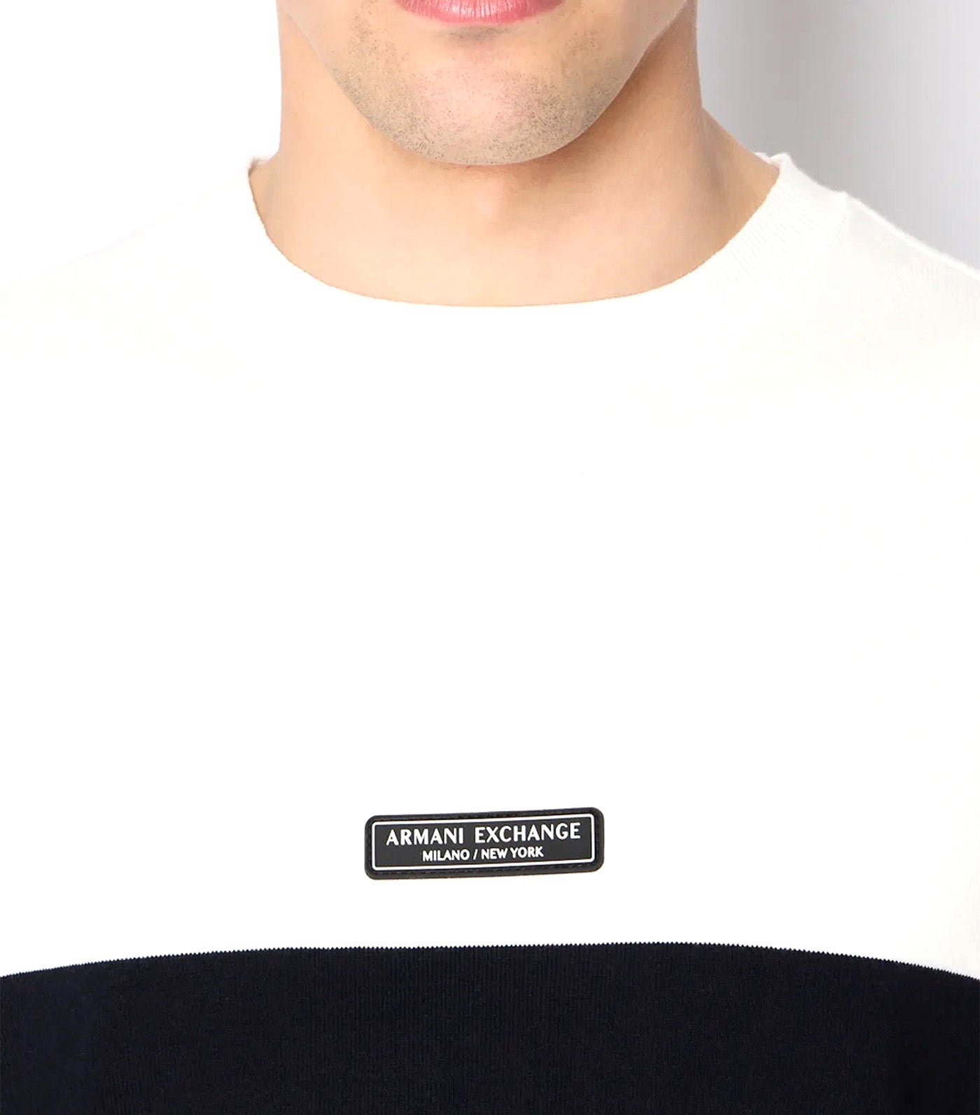 Cotton Blended Crew Neck Logo Sweater Offwhite Deep Navy