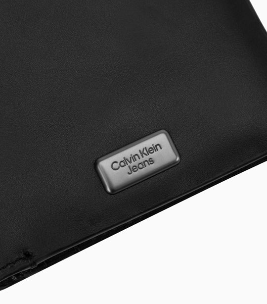 Calvin klein discount travel wallet