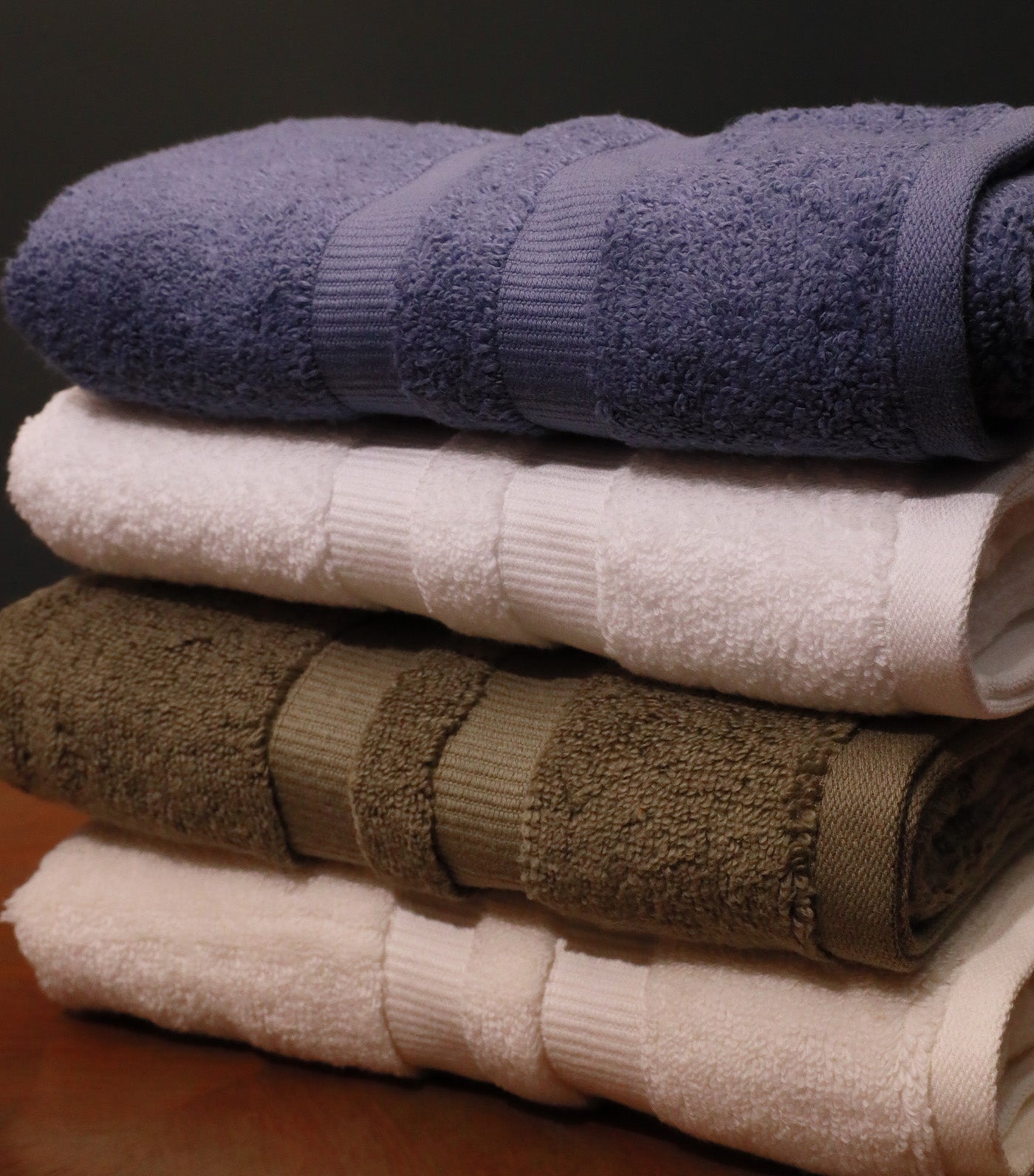 Amario Bath Towel Green