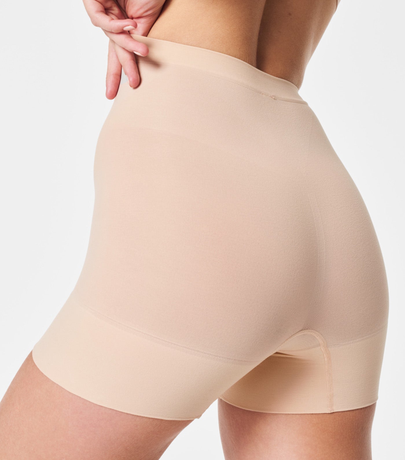 Everyday Seamless Shaping Shorty Soft Nude