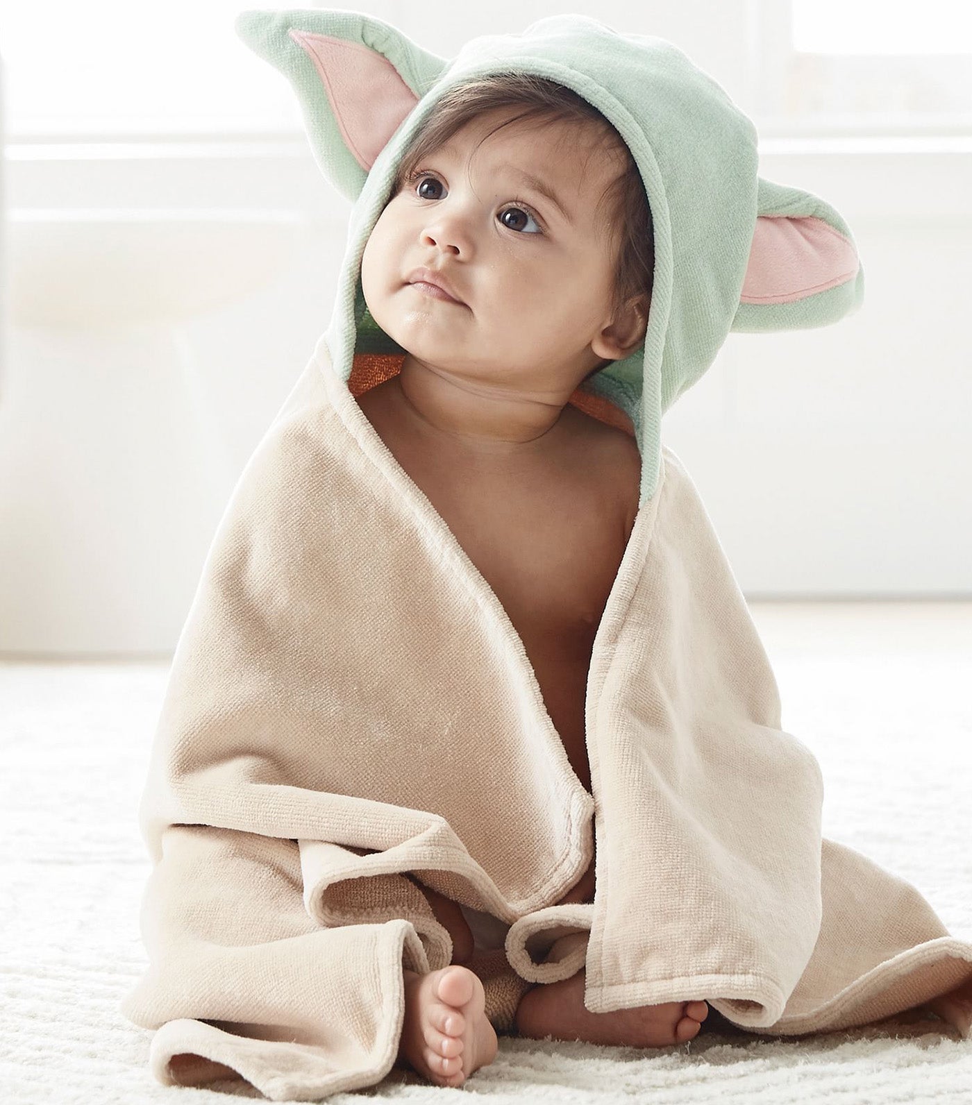 Star Wars™ The Mandalorian™ Grogu™ Baby Hooded Towel