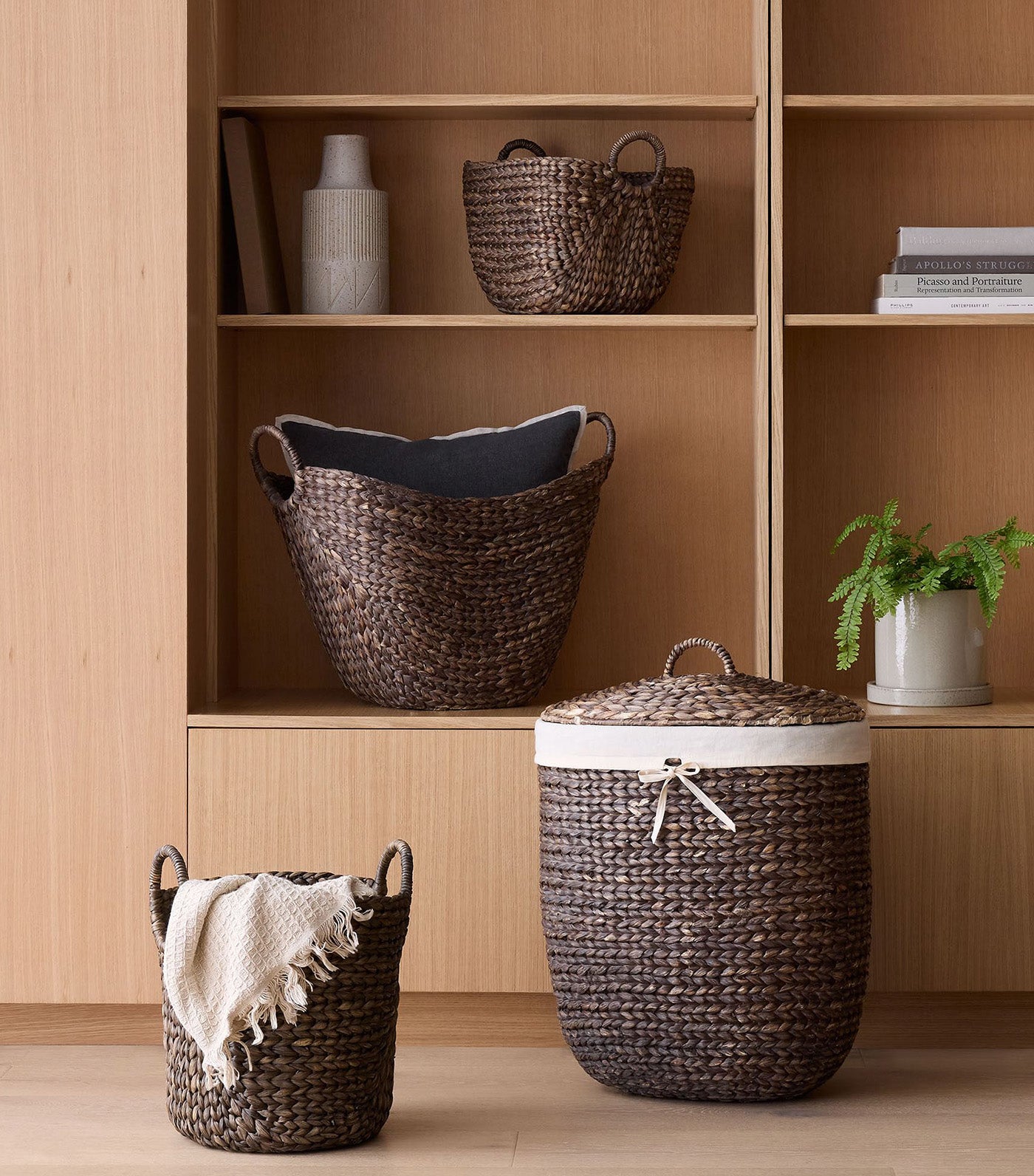 Curved Seagrass Baskets Tobacco