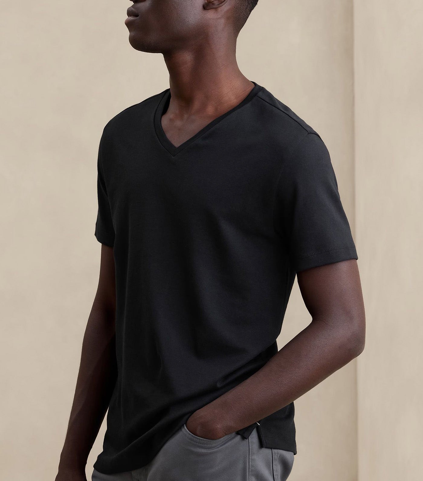 Luxury-Touch V-Neck T-Shirt Black