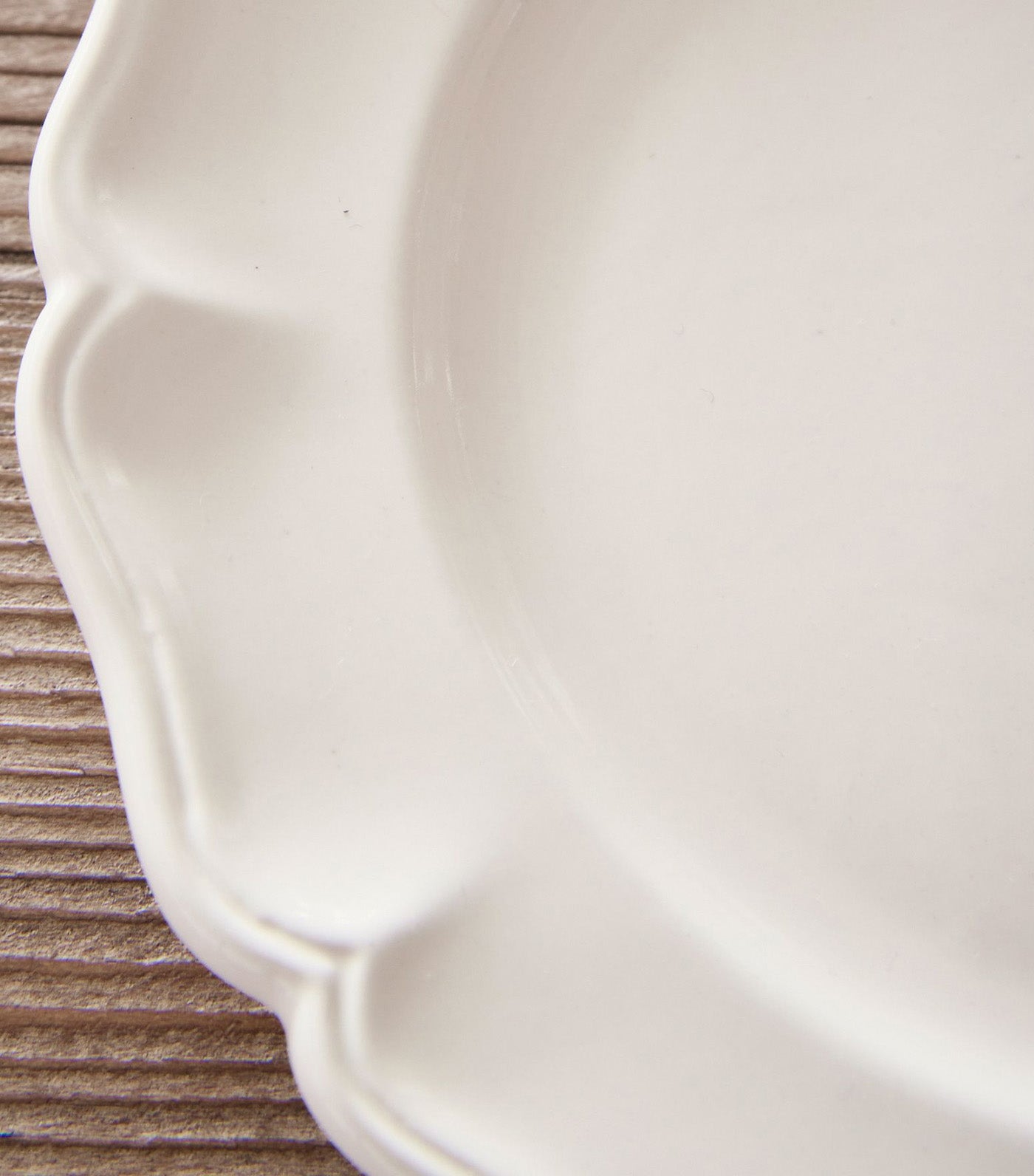 Heirloom Stoneware Dinner Plates