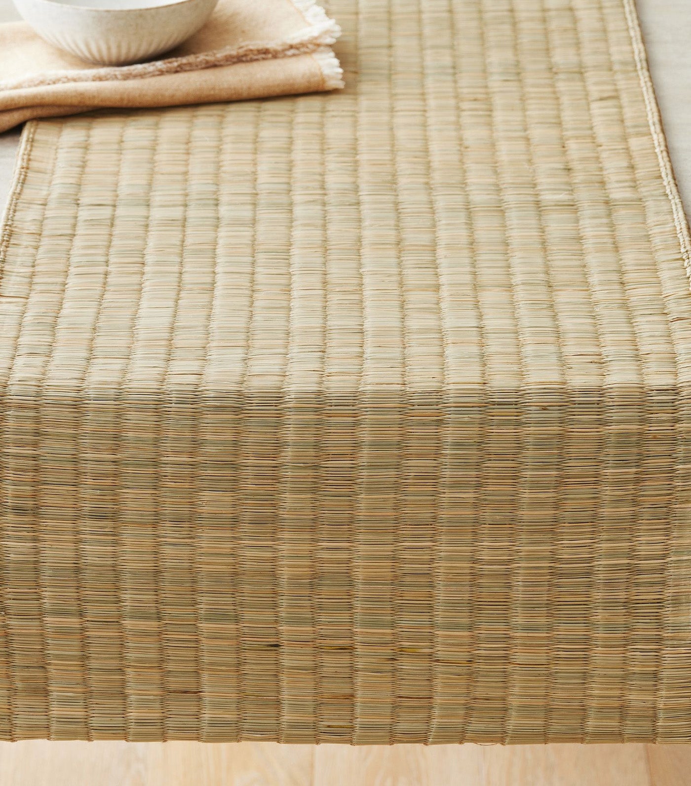 Madur Table Runner Natural