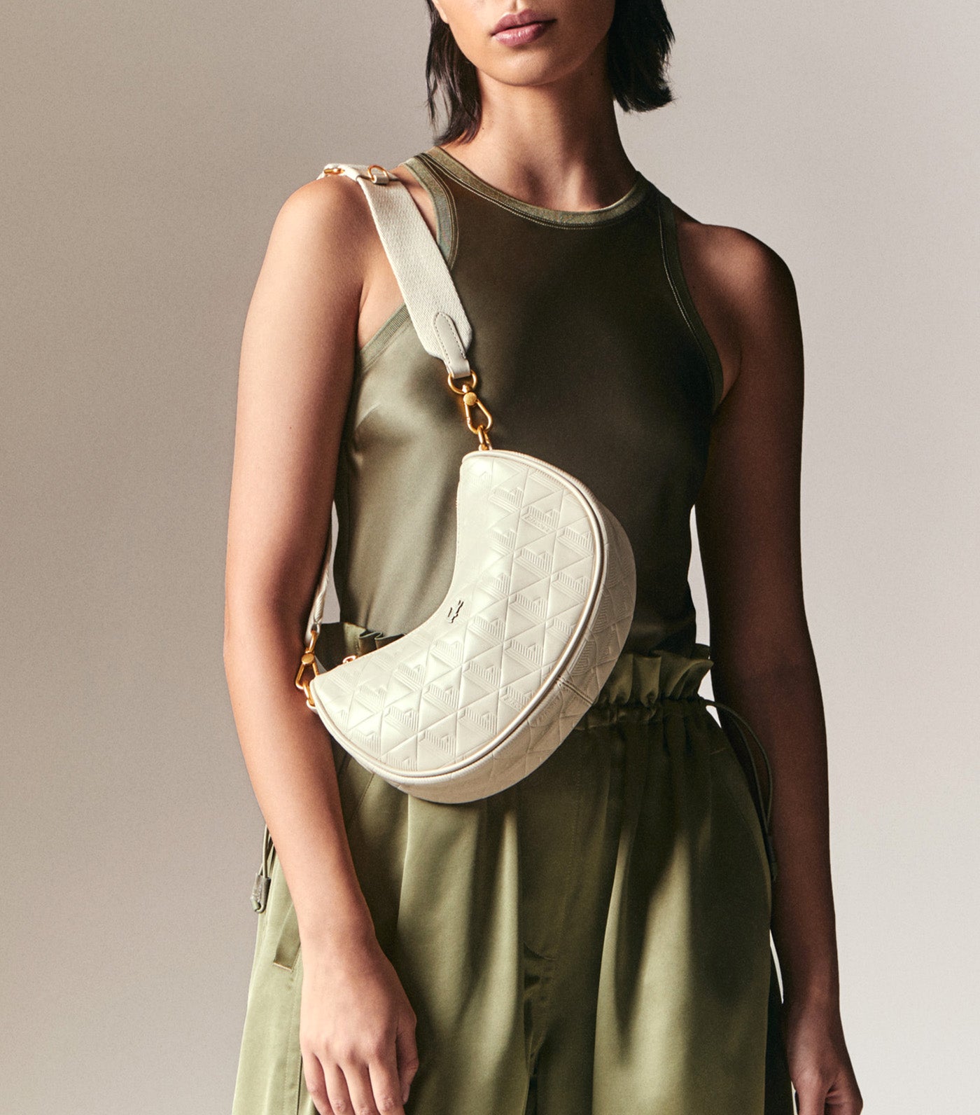 Maheki Leather Shoulder Bag Bone White