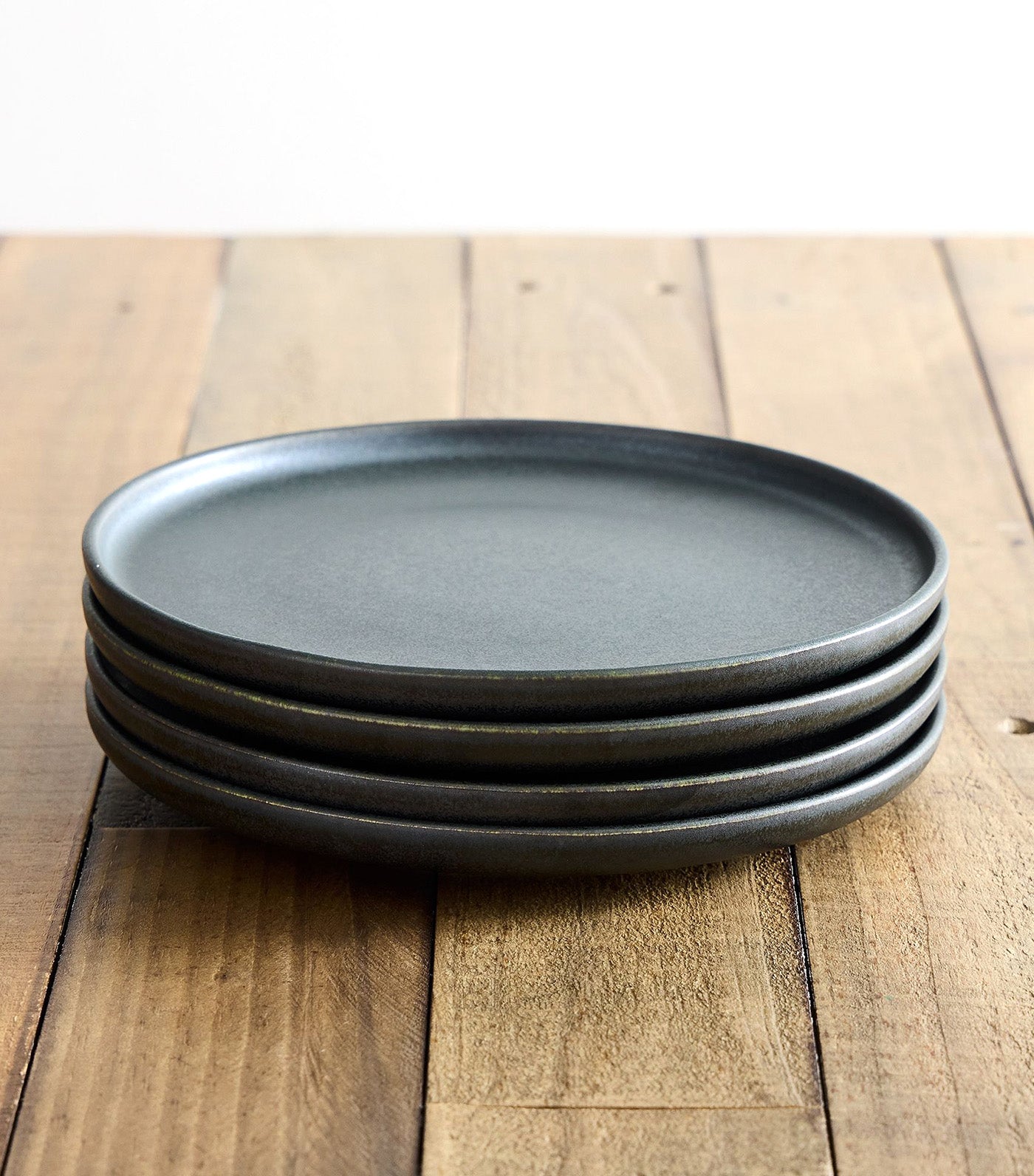 Kanto Stoneware Salad Plate Set Black