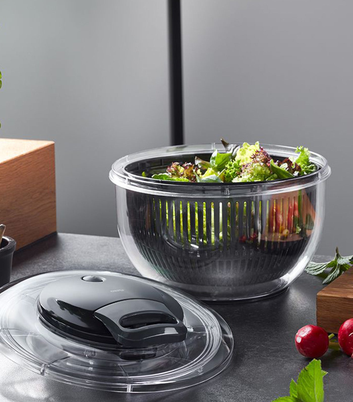 Salad Spinner Pullit