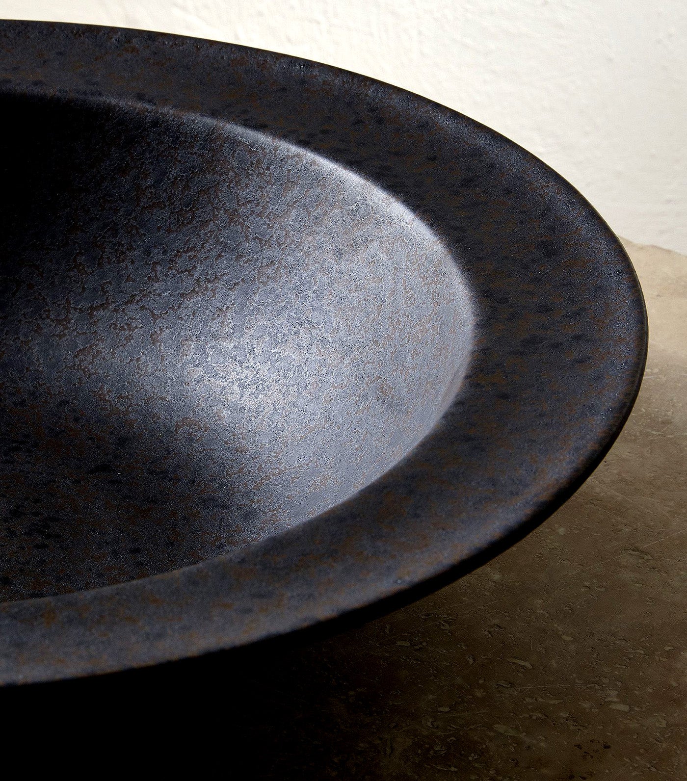 Lucia Wide Rim Serving Bowl