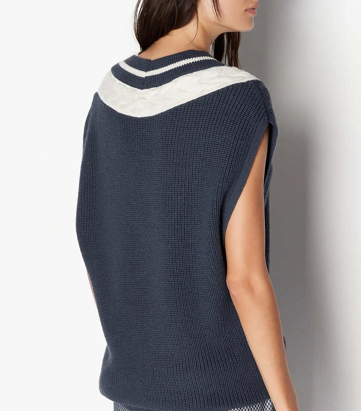 Sleeveless Knitted Wool Blend V-Neck Vest