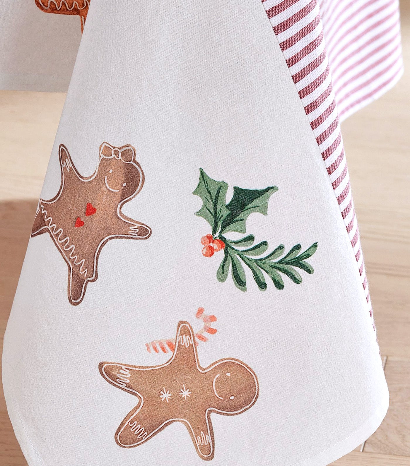 Gingerbread Tablecloth Multi