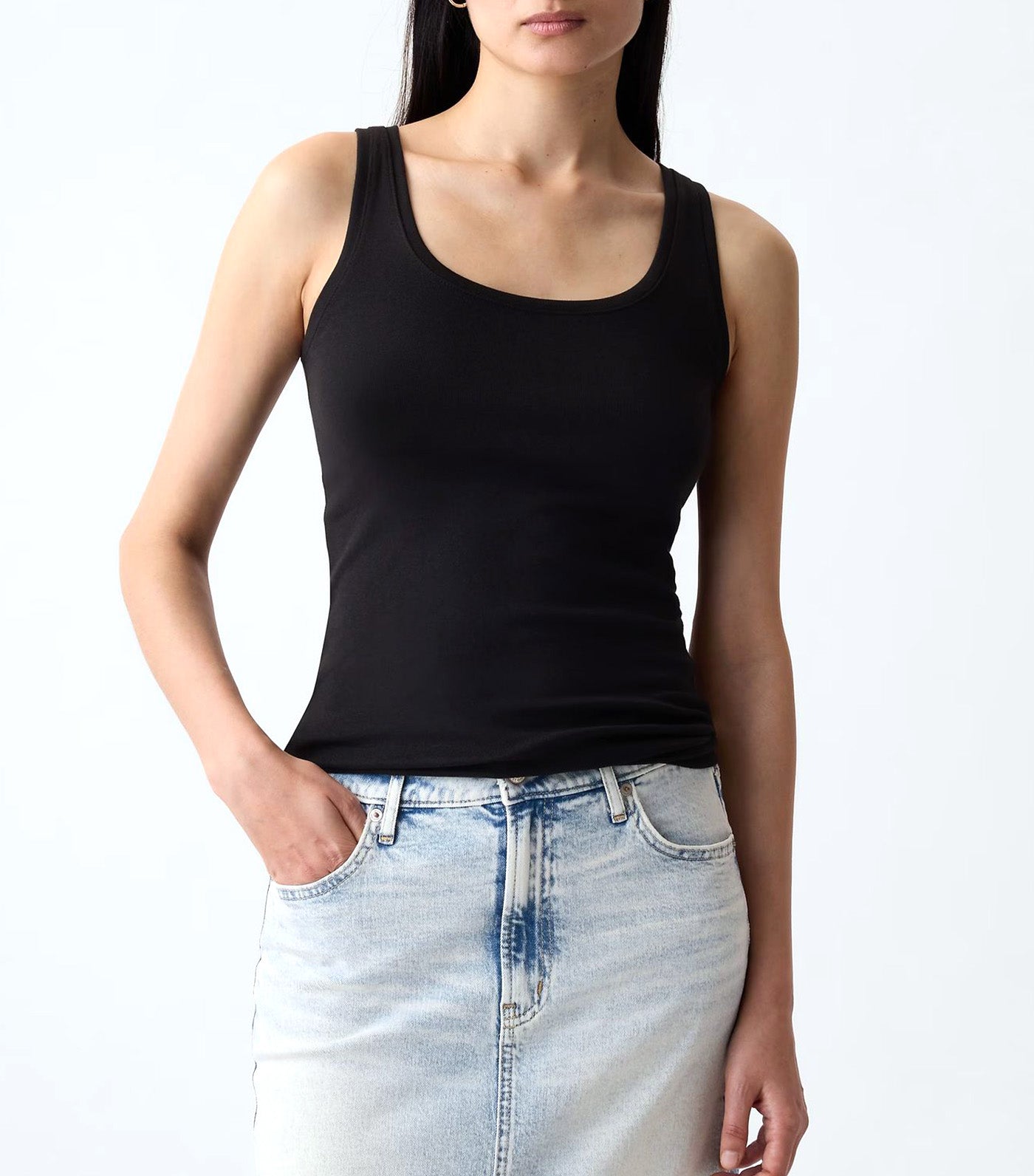 Modern Tank Top Black