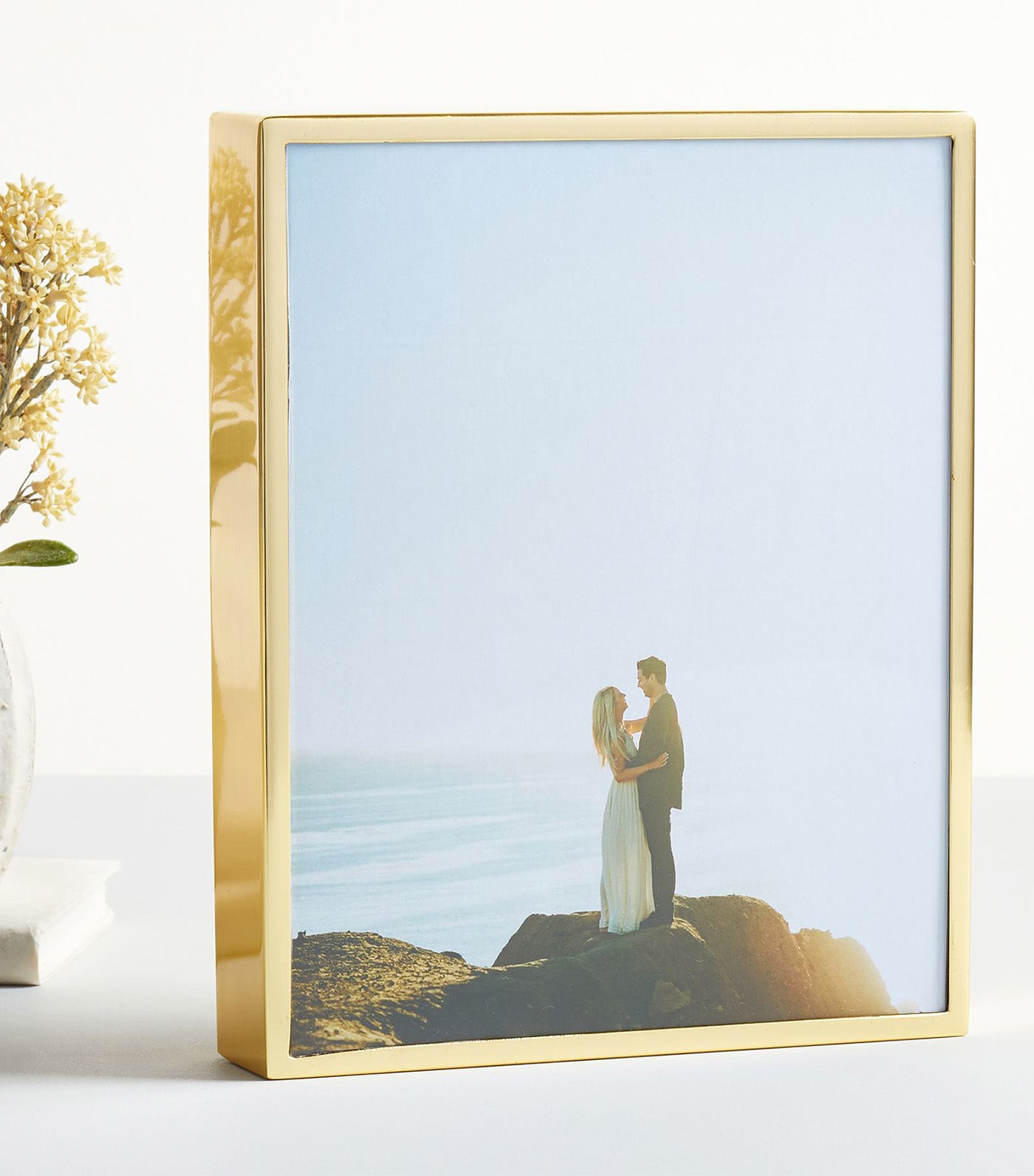 Hagen Picture Frames