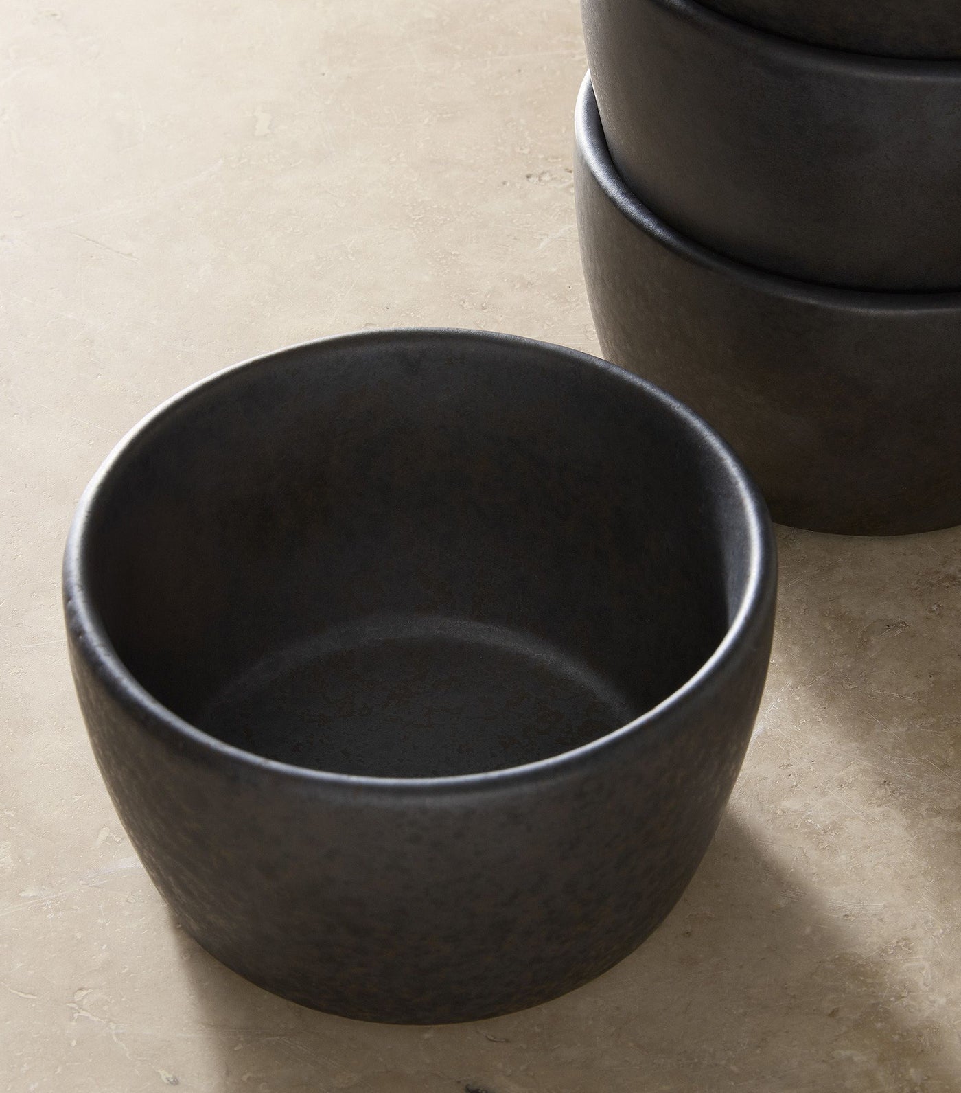 Lucia Wide Rim Dinnerware Collection