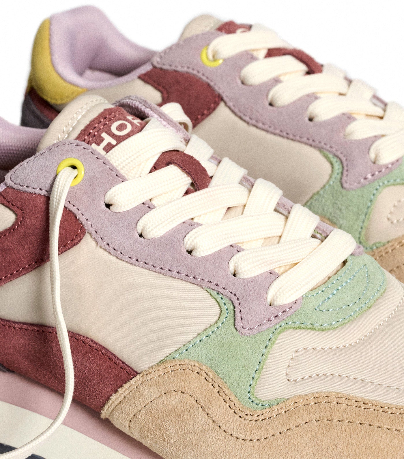 City Woman Brussels Sneakers