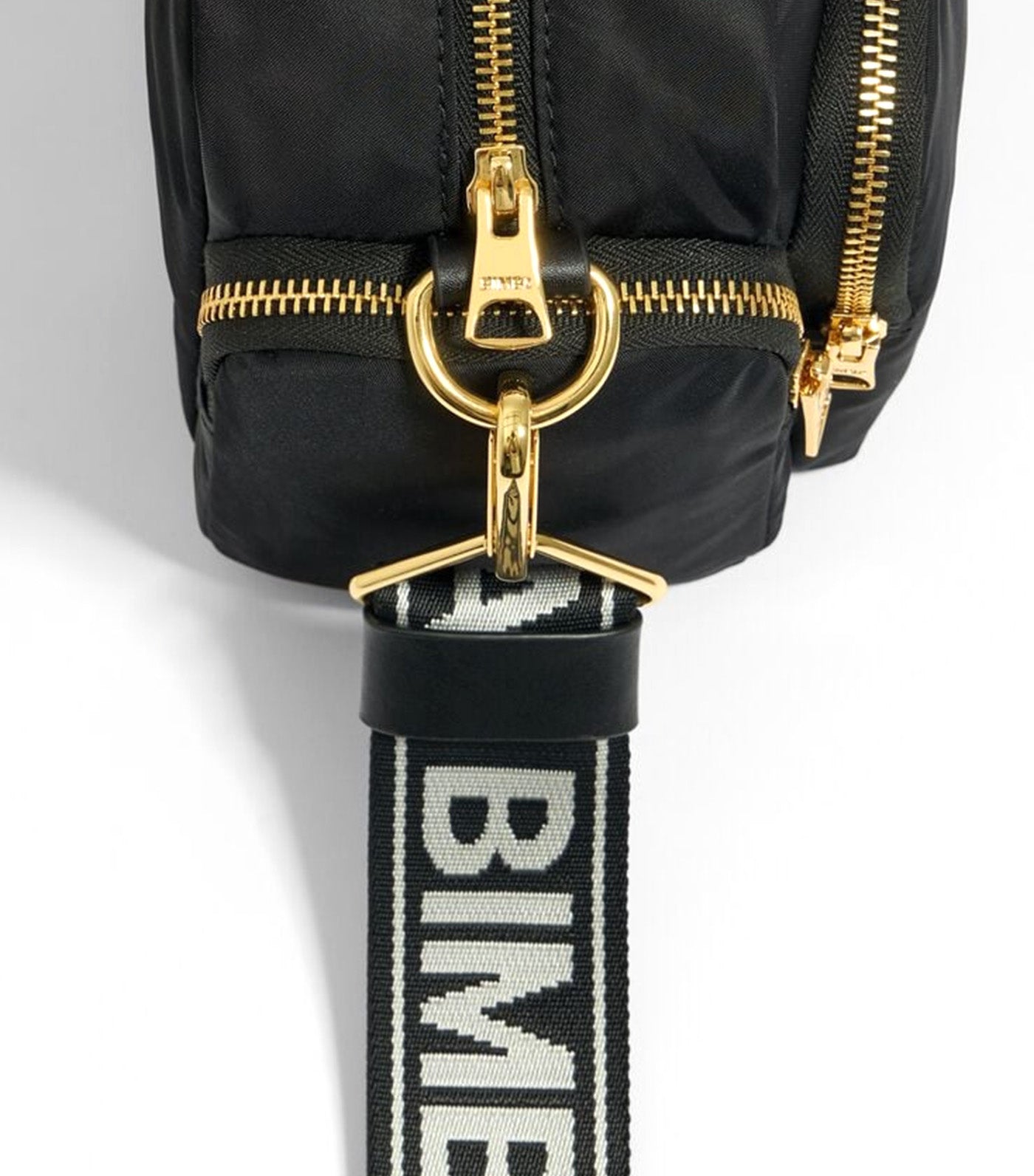 Medium Pocket Crossbody Bag Black