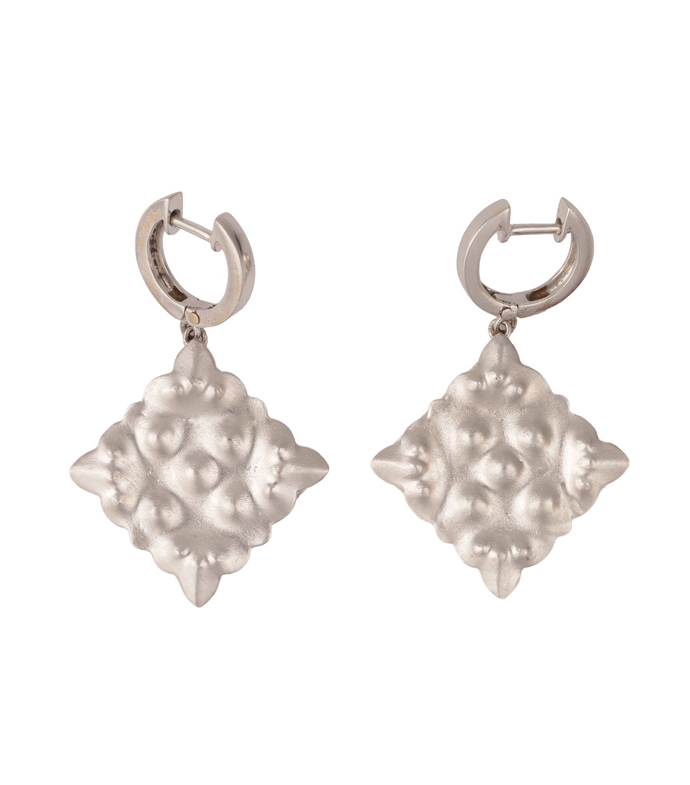 Hammered Earrings White Gold