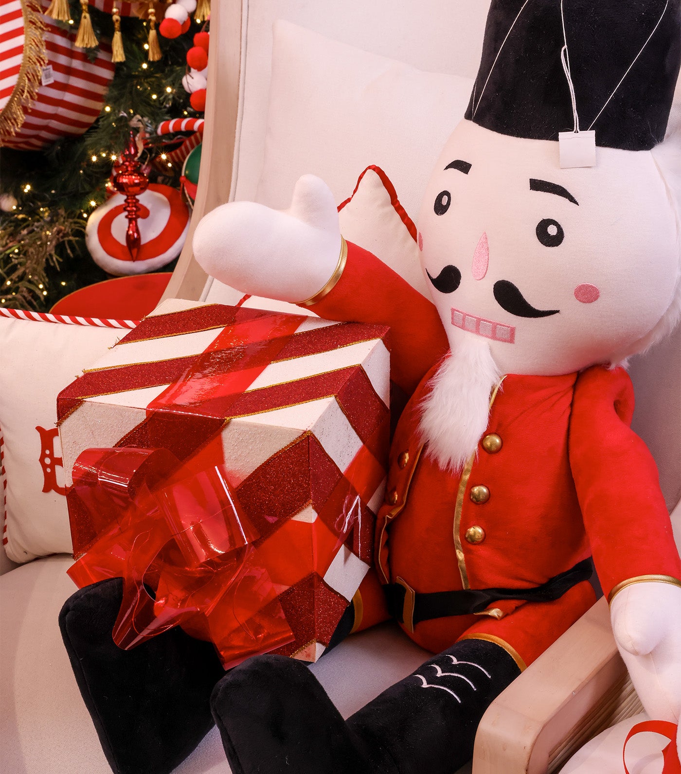 Gift Box Stripes Red/White 8in