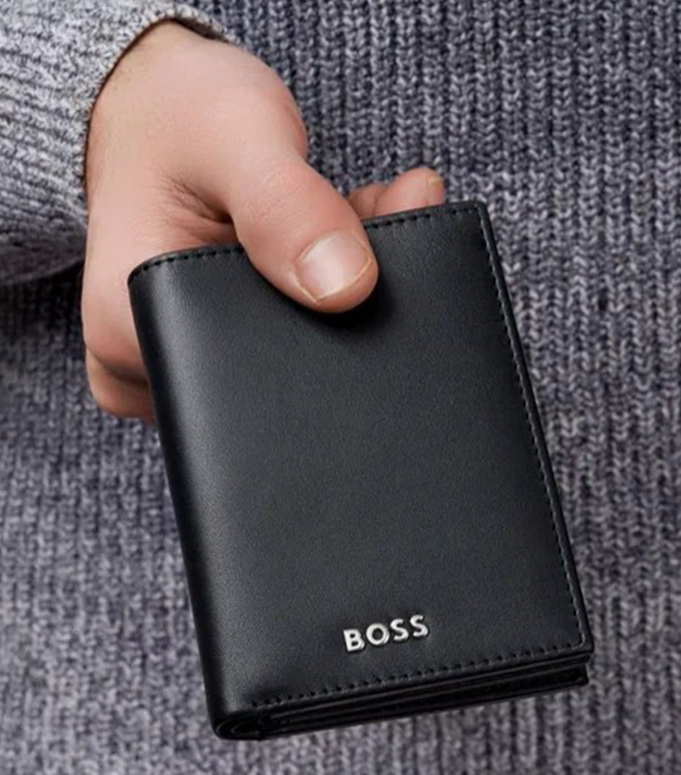 Card Holder Trifold Classic Smooth Black