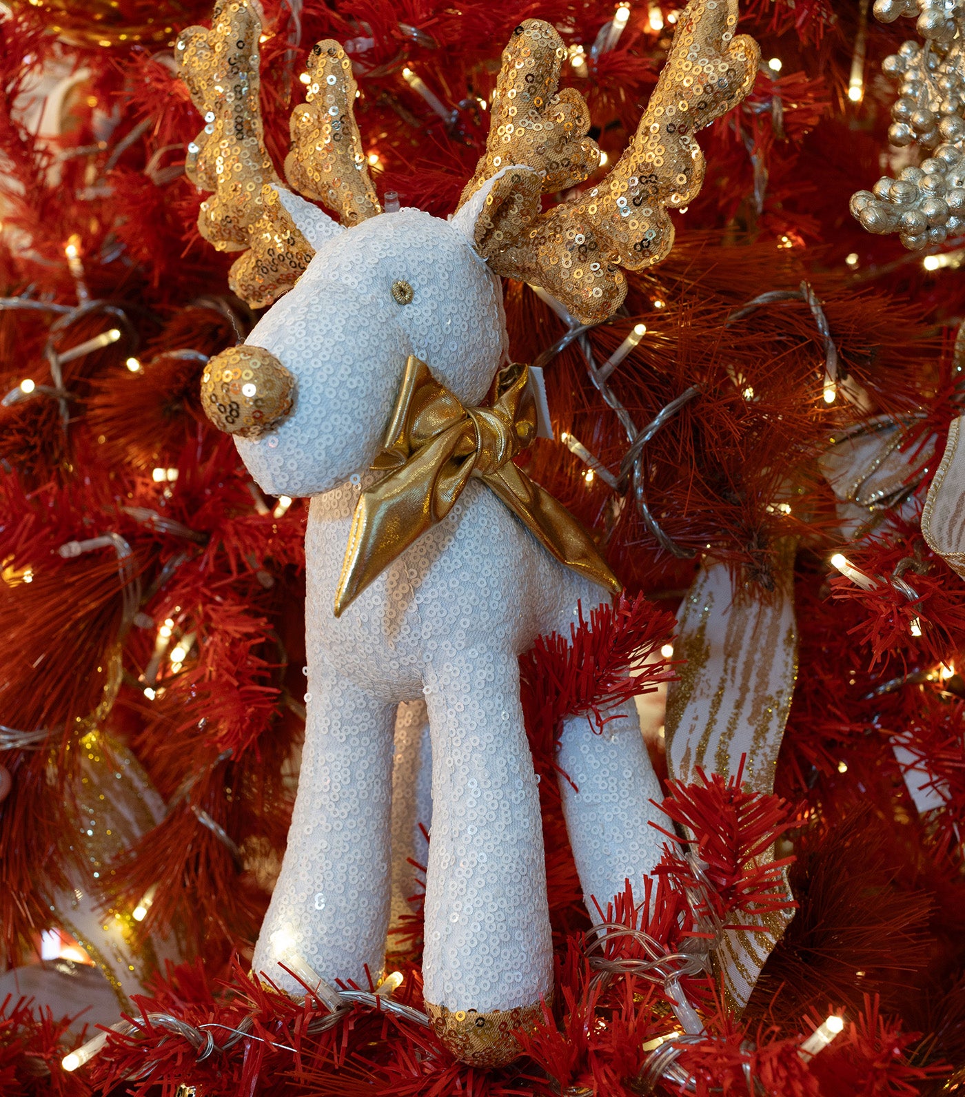 Reindeer Sequins White Gold