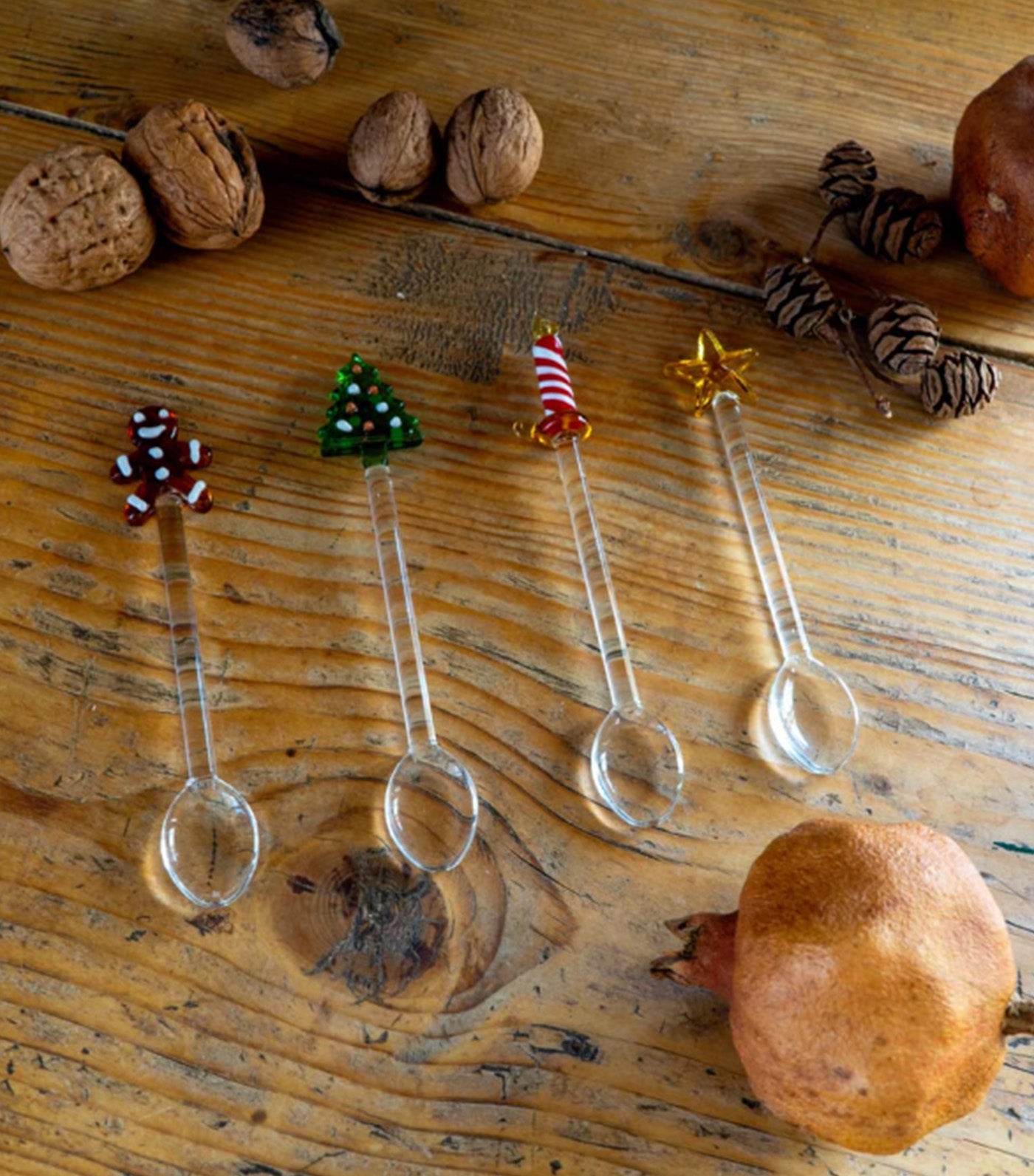 WD Lifestyle Monterey Christmas Set of 4 Teaspoons with Christmas Decoration 