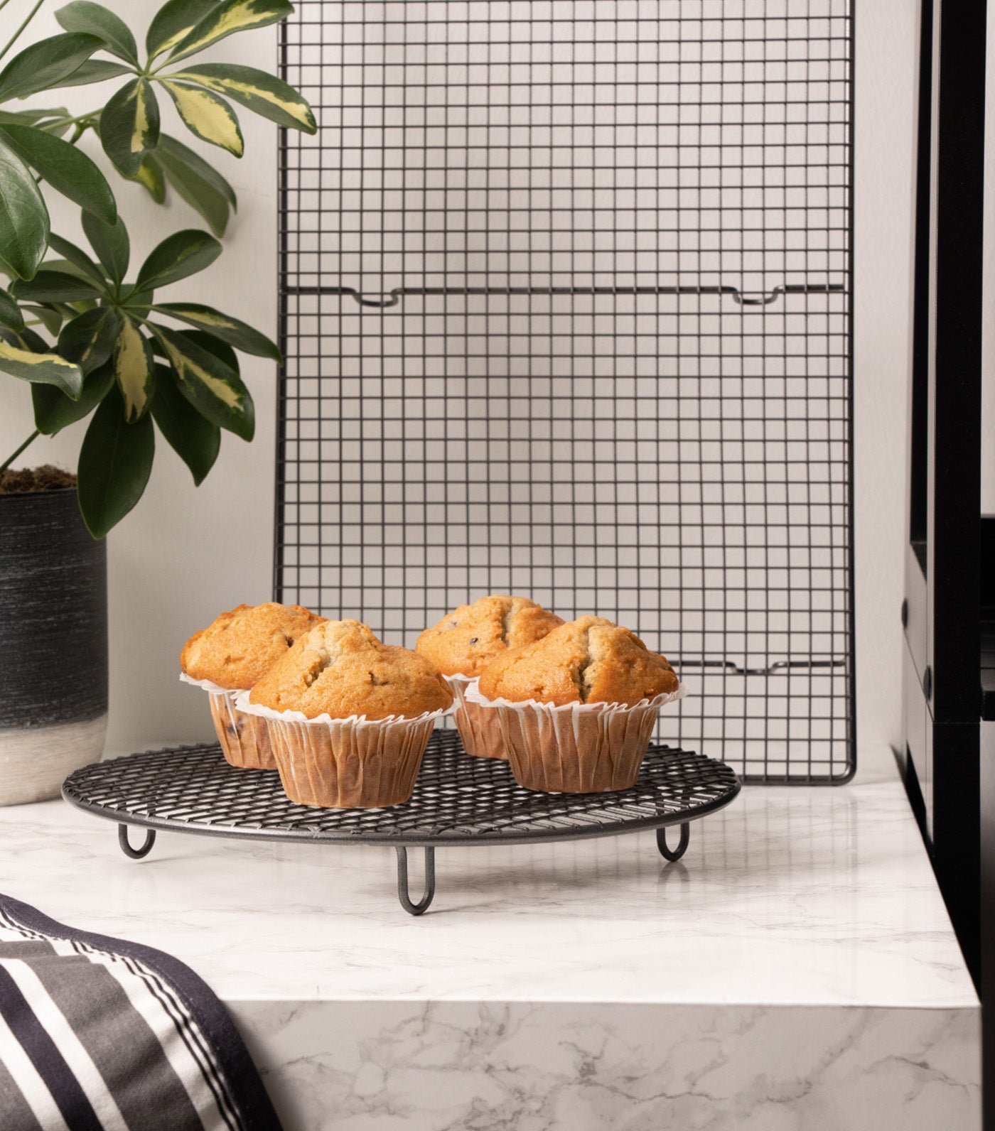 Non-stick Rectangular Cooling Rack 44cm