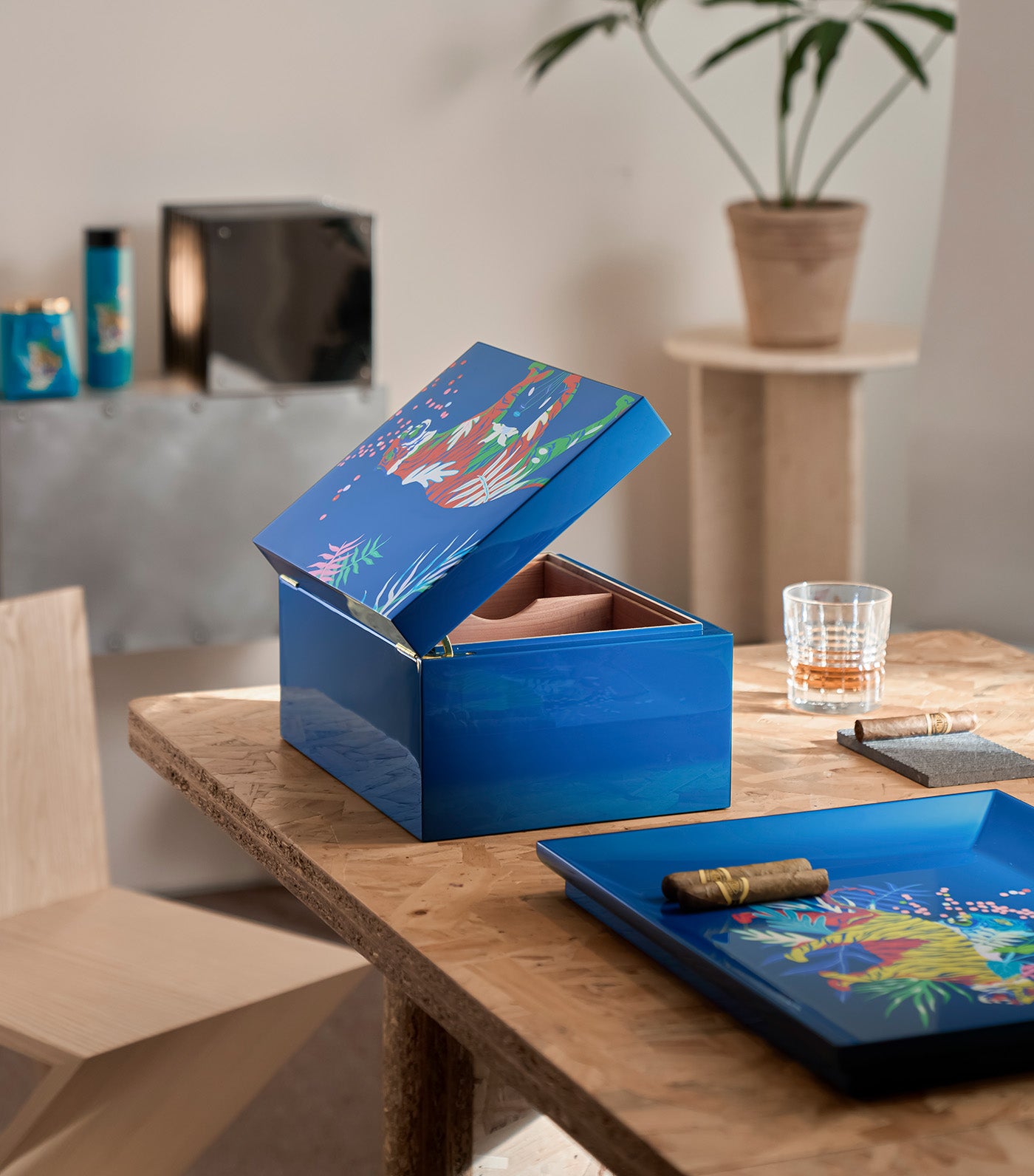 Tigris Cigar Box Blue