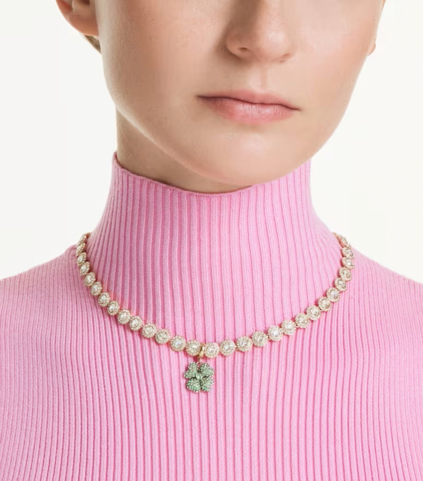 Idyllia Charm Clover, Green, Gold-Tone Plated