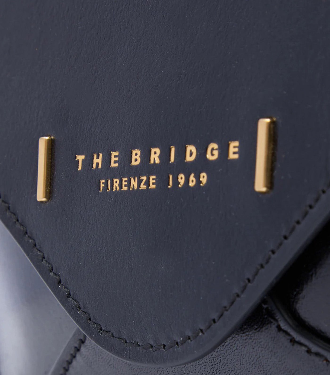 Frida Leather Crossbody Bag with Zip Closure