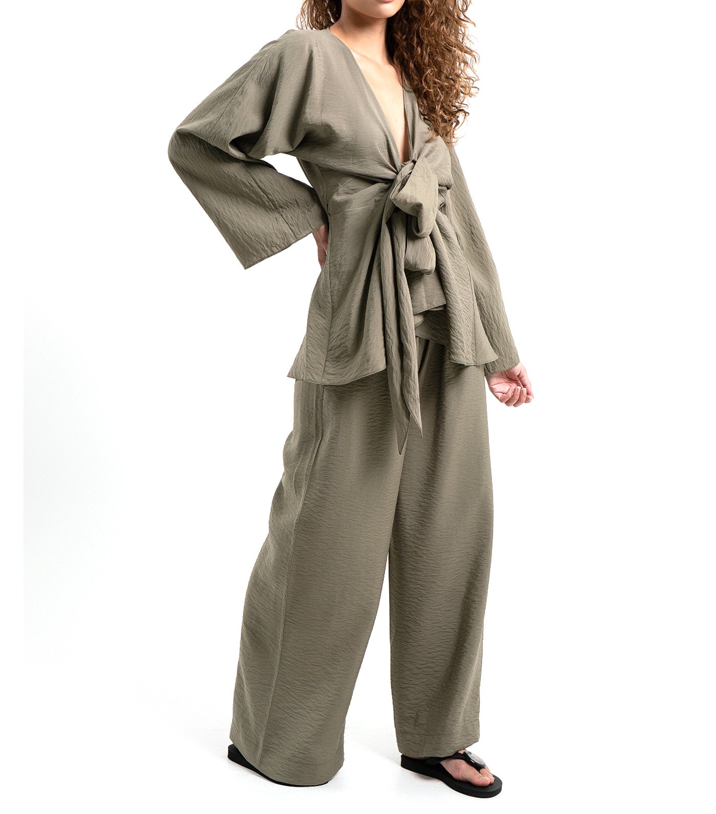 Elan Wrap Top Olive
