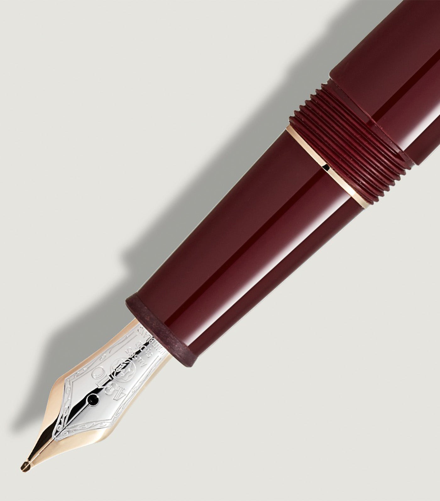 Meisterstück Classique Fountain Pen (M) Burgundy Red