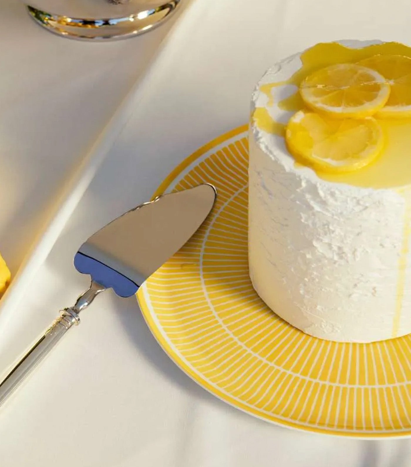 Malmaison Riviera Porcelain Pie Dish Yellow