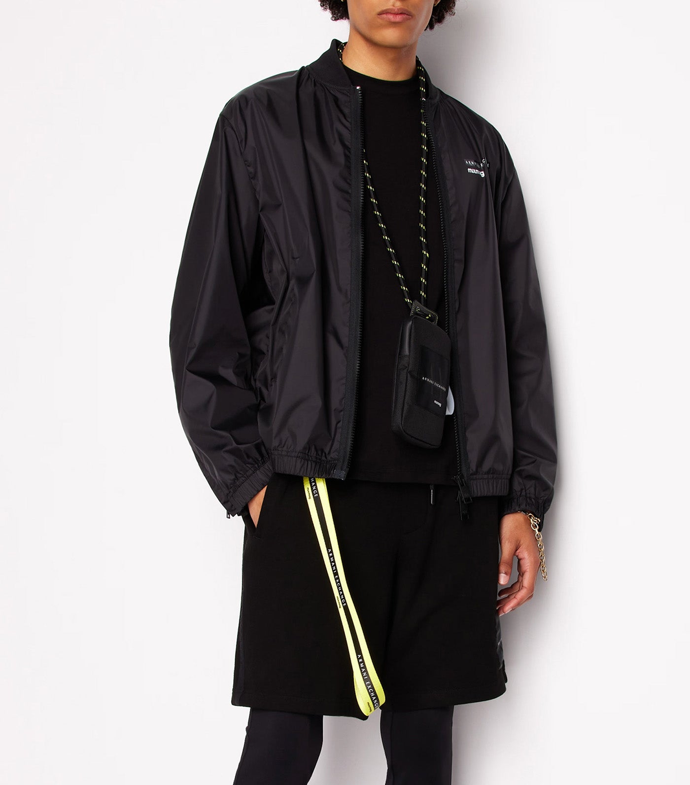 Armani Exchange ブラックファー 6DZGHF_ZJZGZ_1200_F_FW2024.jpg
